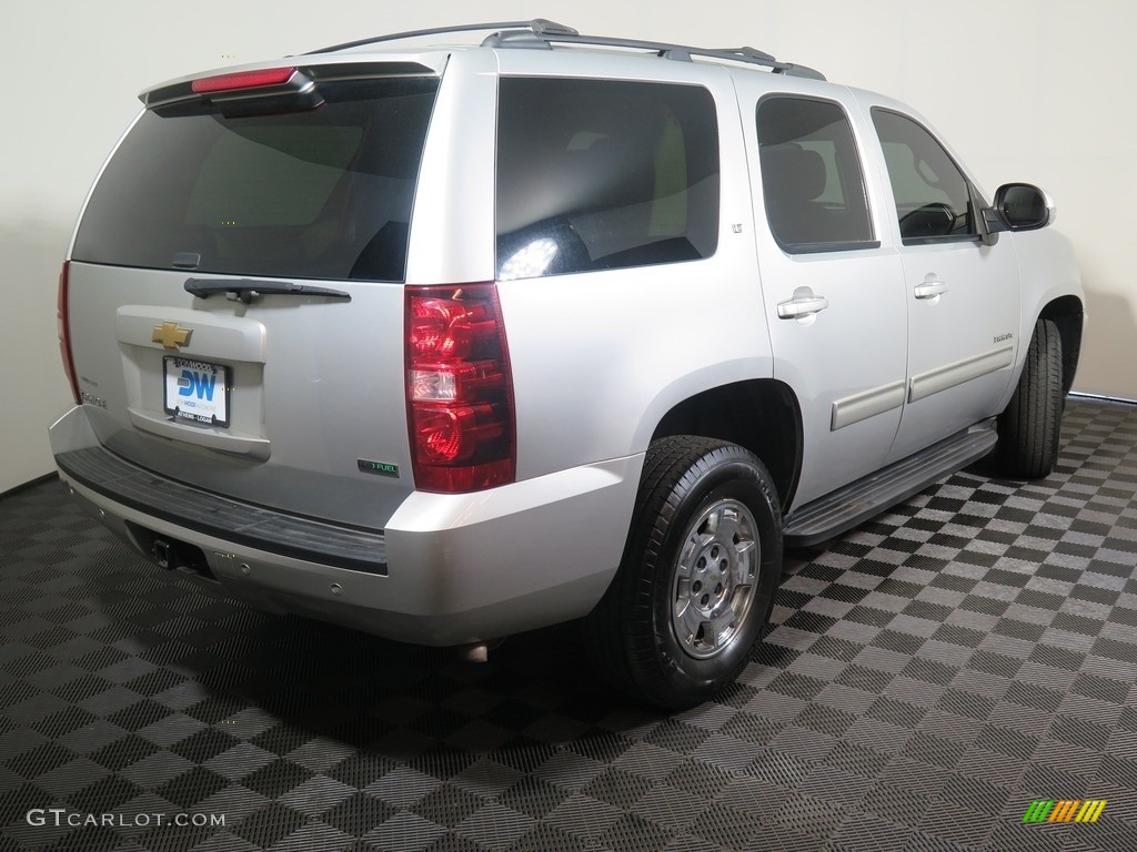 2011 Tahoe LT 4x4 - Sheer Silver Metallic / Light Cashmere/Dark Cashmere photo #7
