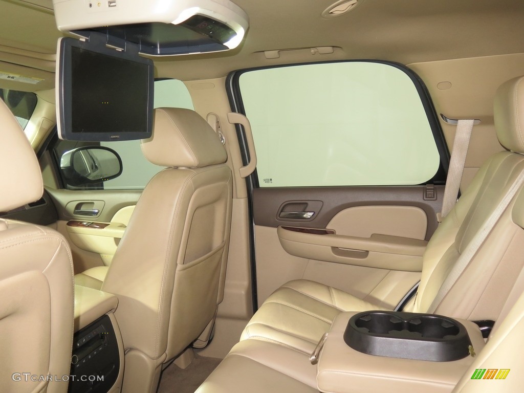 2011 Tahoe LT 4x4 - Sheer Silver Metallic / Light Cashmere/Dark Cashmere photo #34