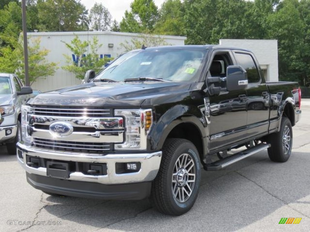 Agate Black 2019 Ford F250 Super Duty Lariat Crew Cab 4x4 Exterior Photo #129228505