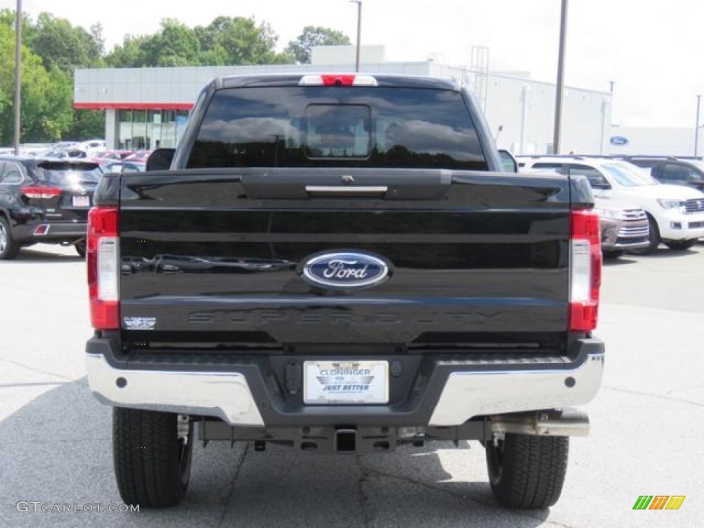 Agate Black 2019 Ford F250 Super Duty Lariat Crew Cab 4x4 Exterior Photo #129228676