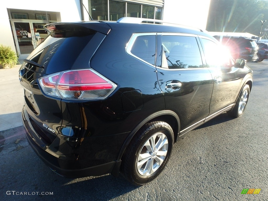 2015 Rogue SV AWD - Super Black / Charcoal photo #2