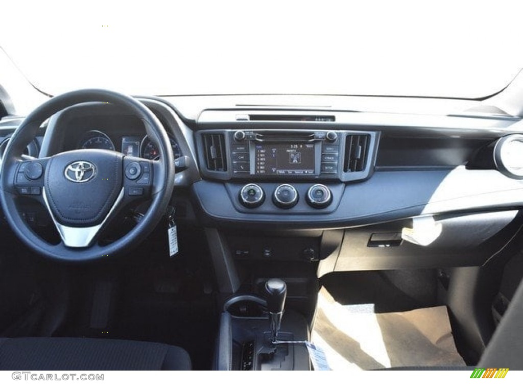 2018 RAV4 LE - Ruby Flare Pearl / Black photo #8
