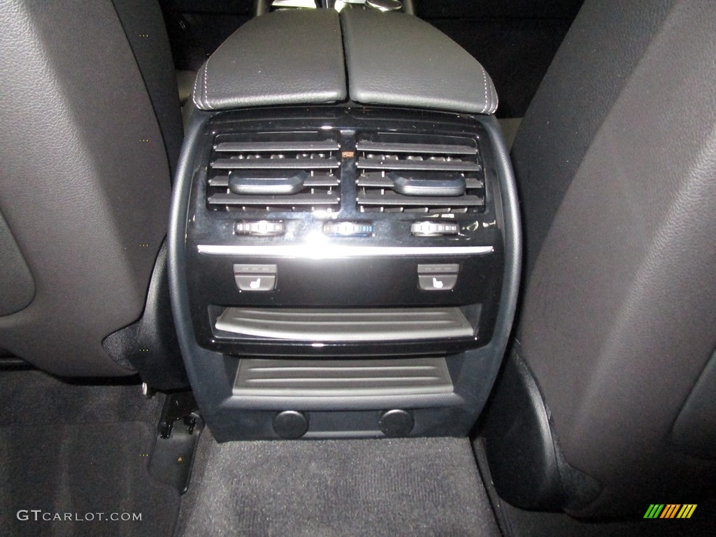 2018 5 Series 530i xDrive Sedan - Black Sapphire Metallic / Black photo #22