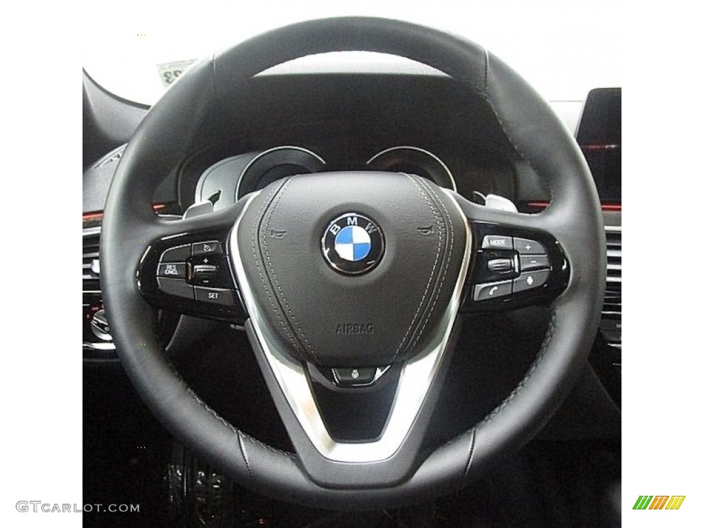 2018 5 Series 530i xDrive Sedan - Black Sapphire Metallic / Black photo #26