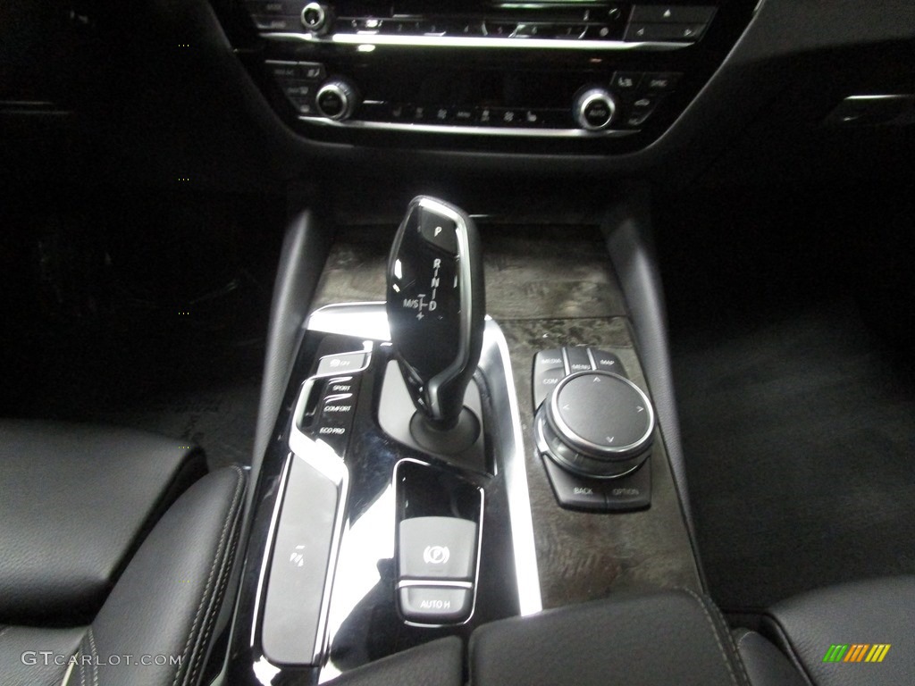 2018 5 Series 530i xDrive Sedan - Black Sapphire Metallic / Black photo #30
