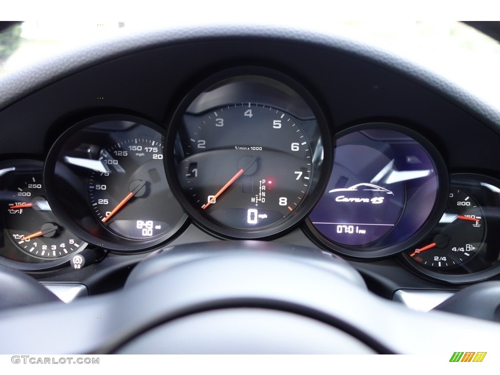 2017 Porsche 911 Carrera 4S Coupe Gauges Photos