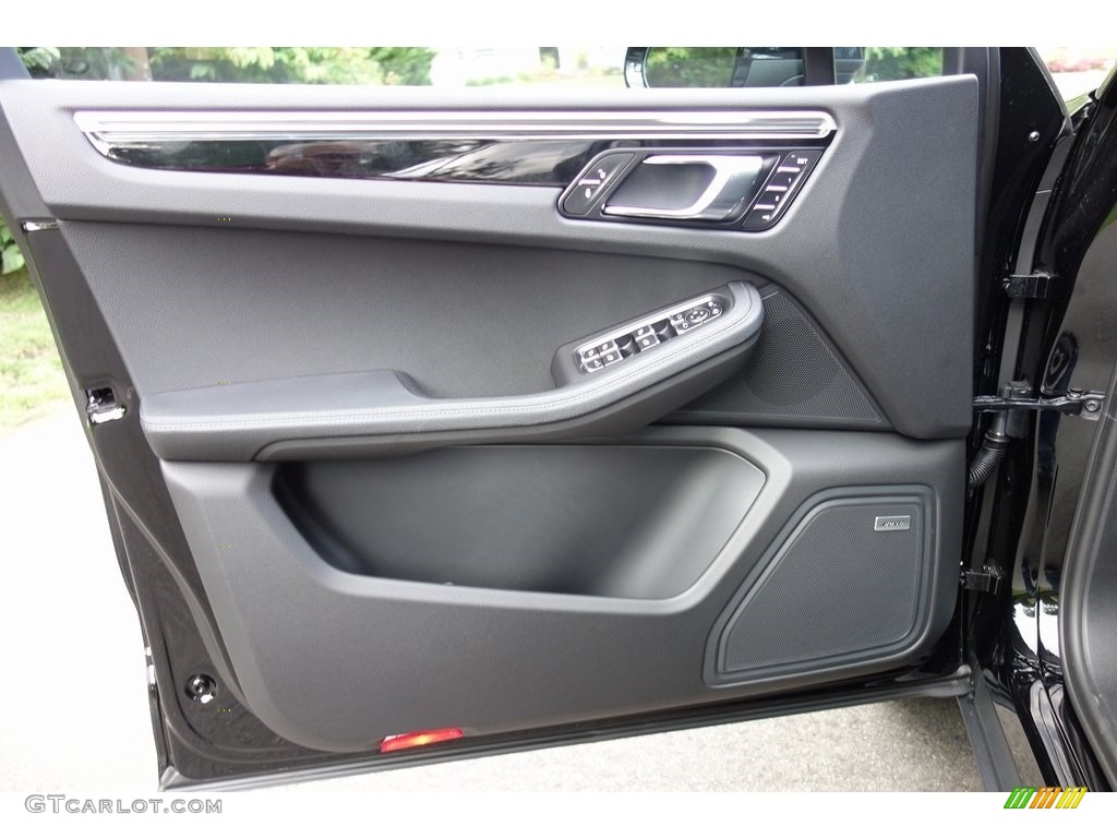 2018 Porsche Macan S Black Door Panel Photo #129242148