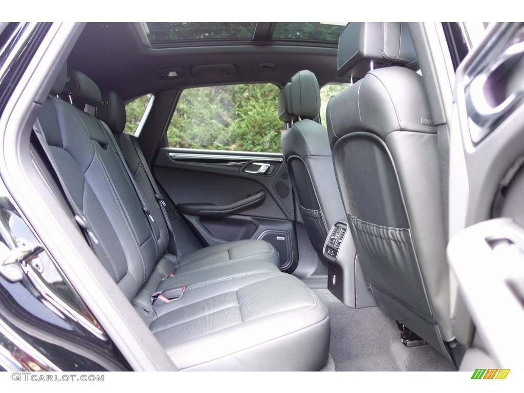 2018 Porsche Macan S Rear Seat Photo #129242319