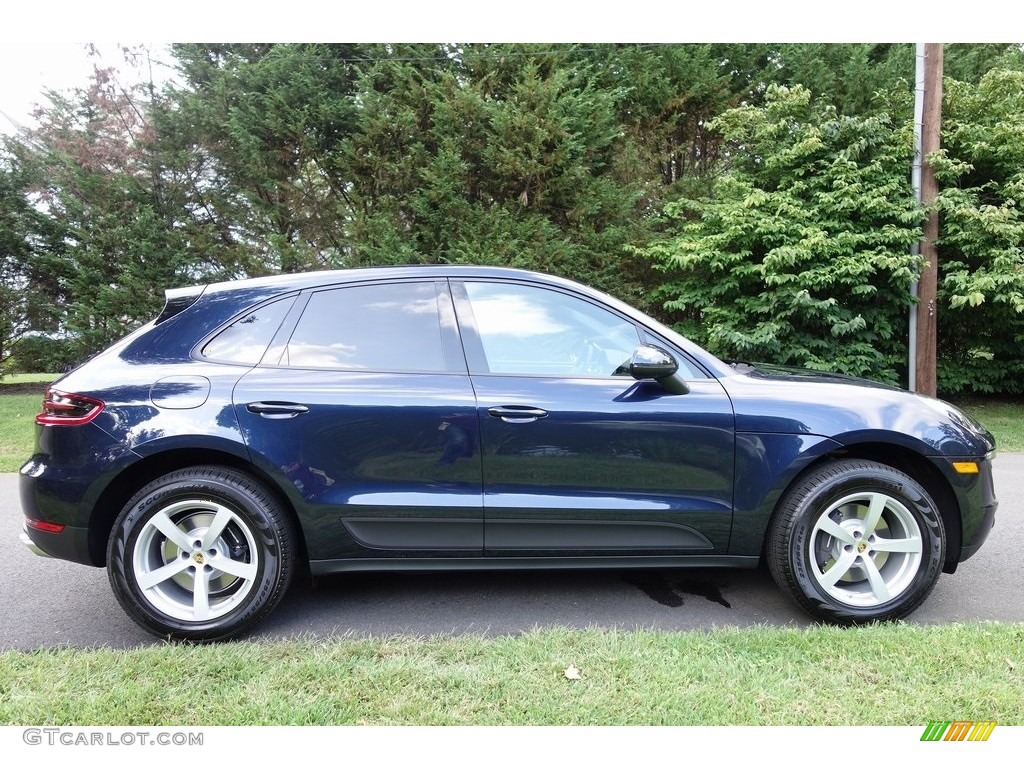2018 Macan  - Night Blue Metallic / Black/Luxor Beige photo #3