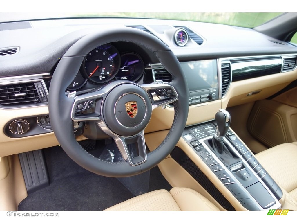2018 Macan  - Night Blue Metallic / Black/Luxor Beige photo #20