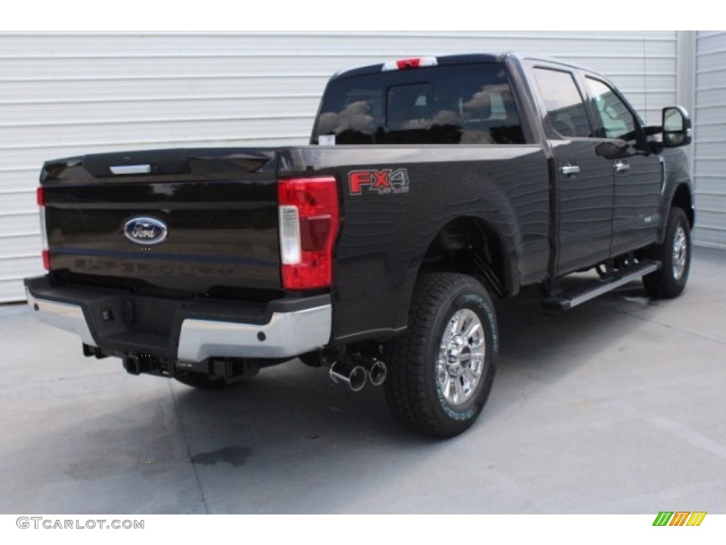 2019 F250 Super Duty XLT Crew Cab 4x4 - Magma Red / Camel photo #9