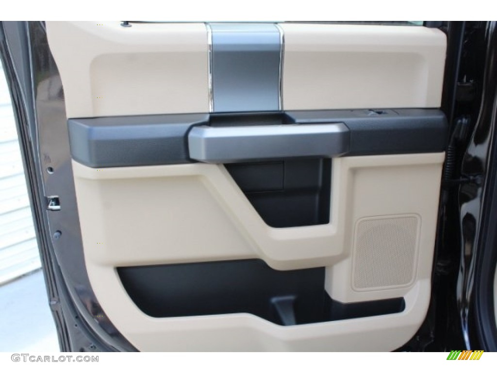 2019 F250 Super Duty XLT Crew Cab 4x4 - Magma Red / Camel photo #22