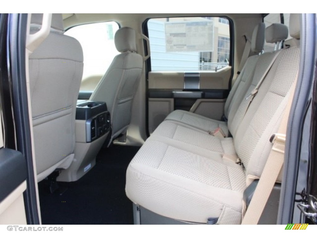 2019 F250 Super Duty XLT Crew Cab 4x4 - Magma Red / Camel photo #23
