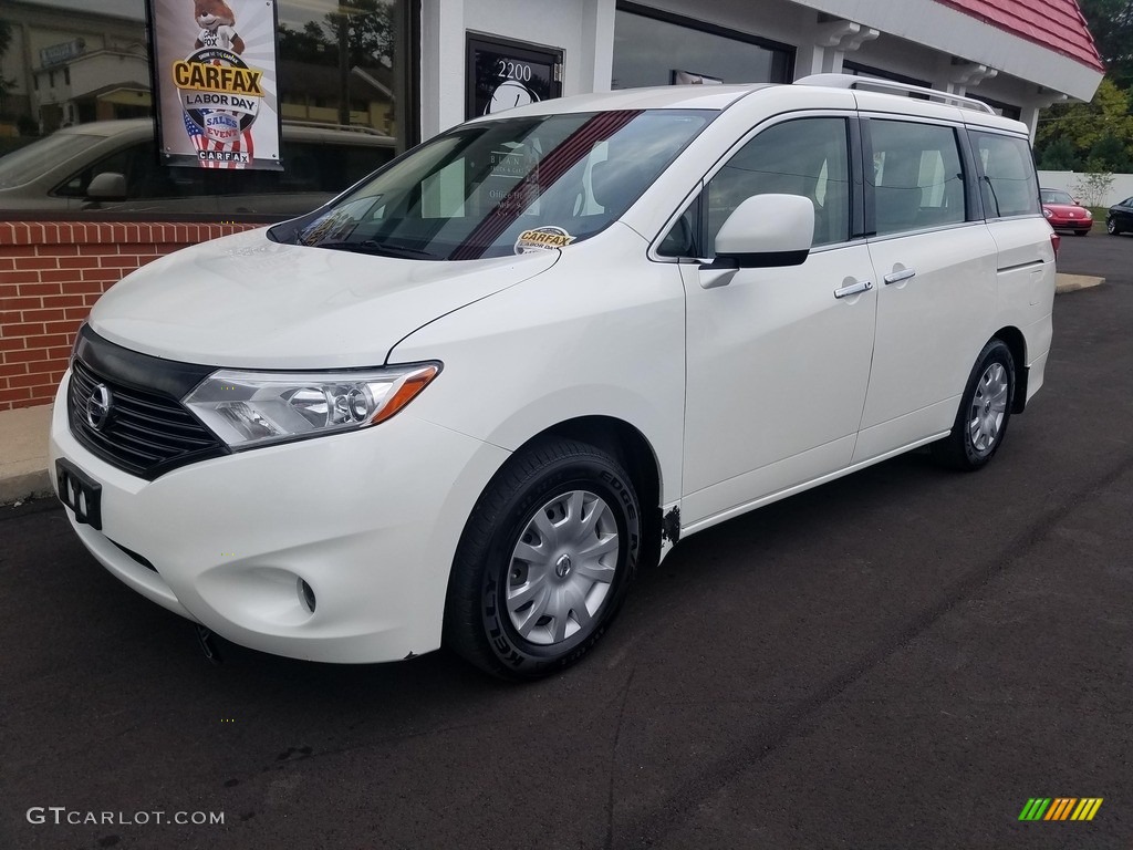 2013 Quest 3.5 S - Pearl White / Gray photo #2