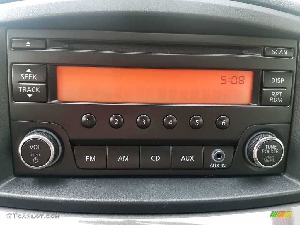 2013 Quest 3.5 S - Pearl White / Gray photo #14
