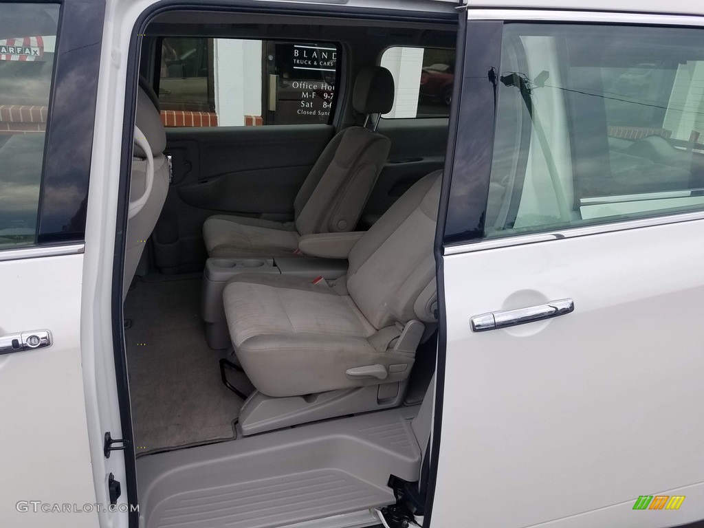 2013 Quest 3.5 S - Pearl White / Gray photo #19
