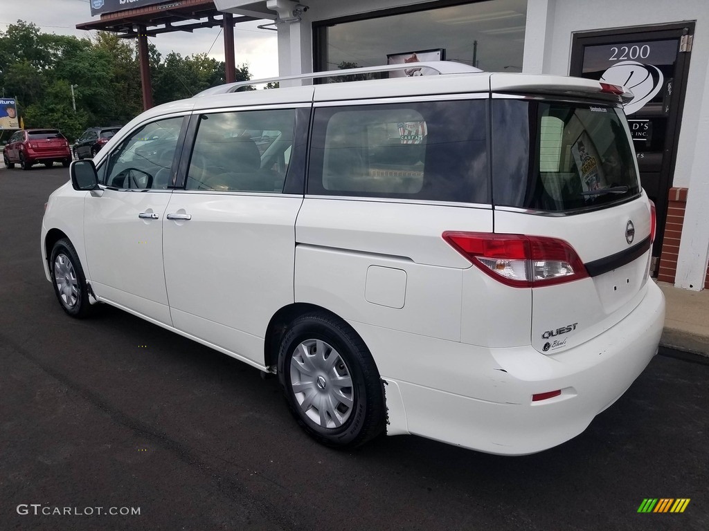 2013 Quest 3.5 S - Pearl White / Gray photo #24