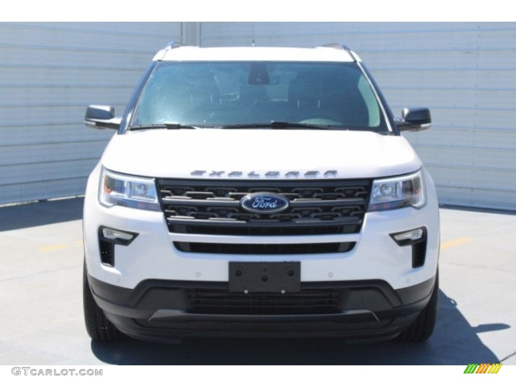 2018 Explorer XLT - White Platinum / Ebony Black photo #2