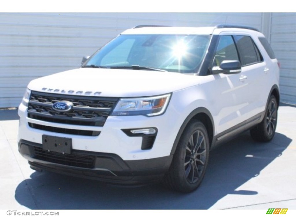 2018 Explorer XLT - White Platinum / Ebony Black photo #3