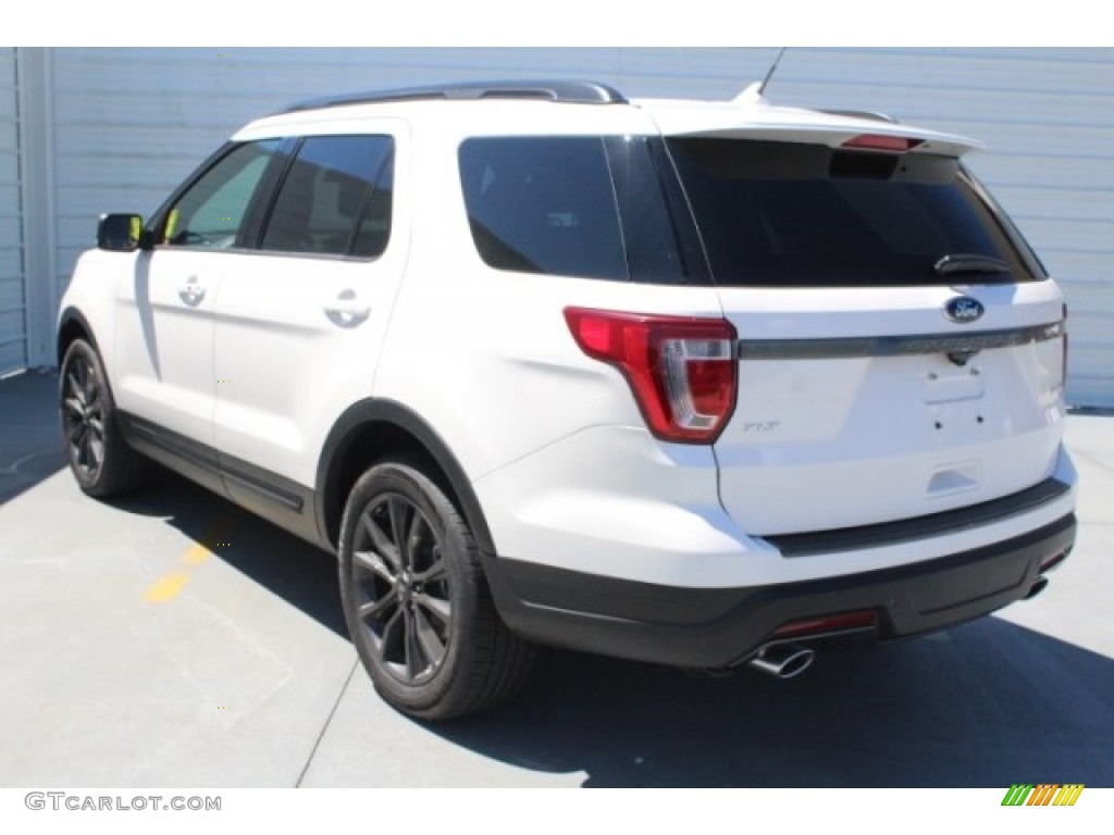 2018 Explorer XLT - White Platinum / Ebony Black photo #7