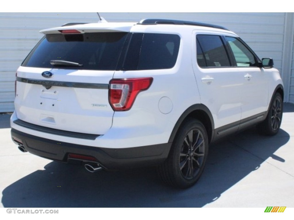 2018 Explorer XLT - White Platinum / Ebony Black photo #9