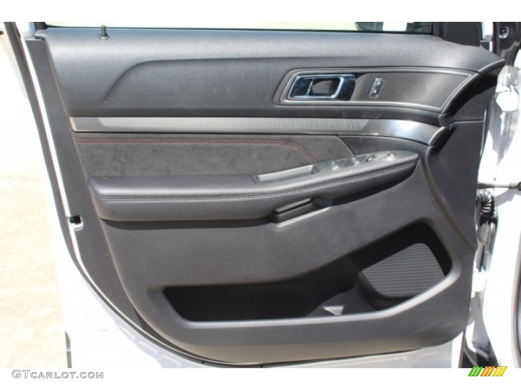 2018 Explorer XLT - White Platinum / Ebony Black photo #12
