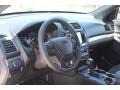 2018 White Platinum Ford Explorer XLT  photo #13
