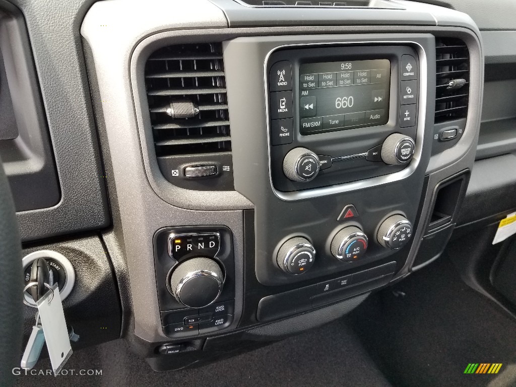 2019 1500 Classic Express Quad Cab 4x4 - Granite Crystal Metallic / Black photo #10