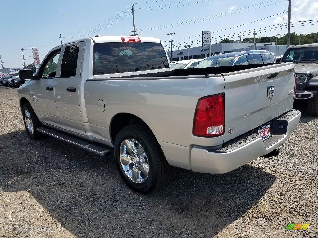 2019 1500 Classic Express Quad Cab 4x4 - Bright Silver Metallic / Black photo #5