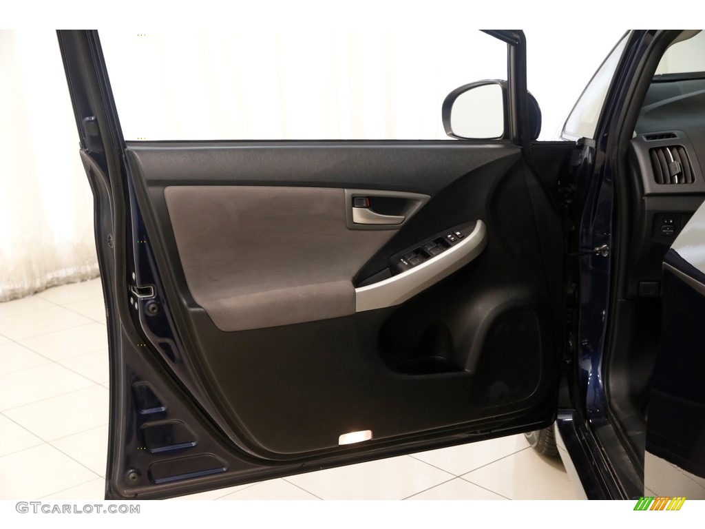 2014 Prius Three Hybrid - Nautical Blue Metallic / Dark Gray photo #4