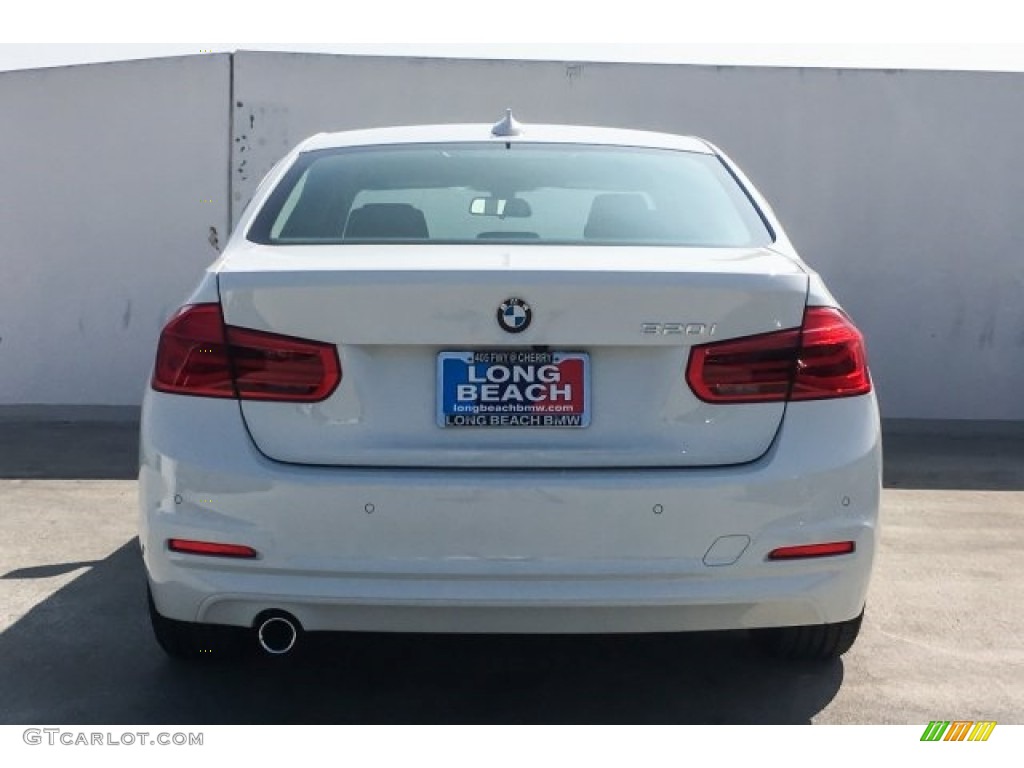 2018 3 Series 320i Sedan - Alpine White / Black photo #3