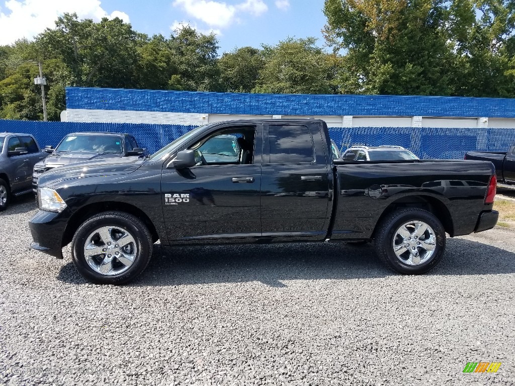 2019 1500 Classic Express Quad Cab 4x4 - Brilliant Black Crystal Pearl / Black photo #3