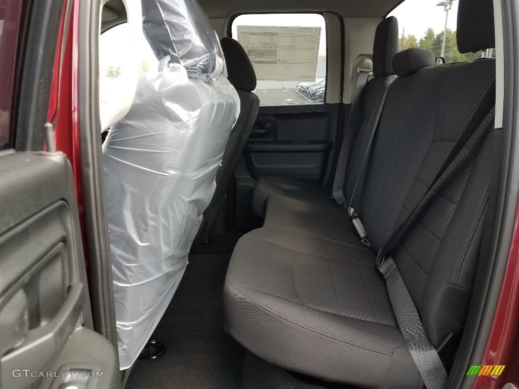 2019 1500 Classic Express Quad Cab 4x4 - Delmonico Red Pearl / Black photo #6