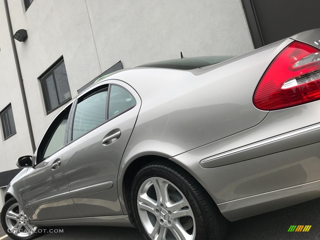 2005 E 500 4Matic Sedan - Pewter Metallic / Charcoal photo #23