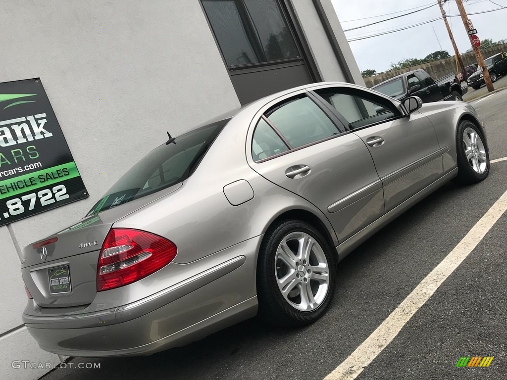 2005 E 500 4Matic Sedan - Pewter Metallic / Charcoal photo #111
