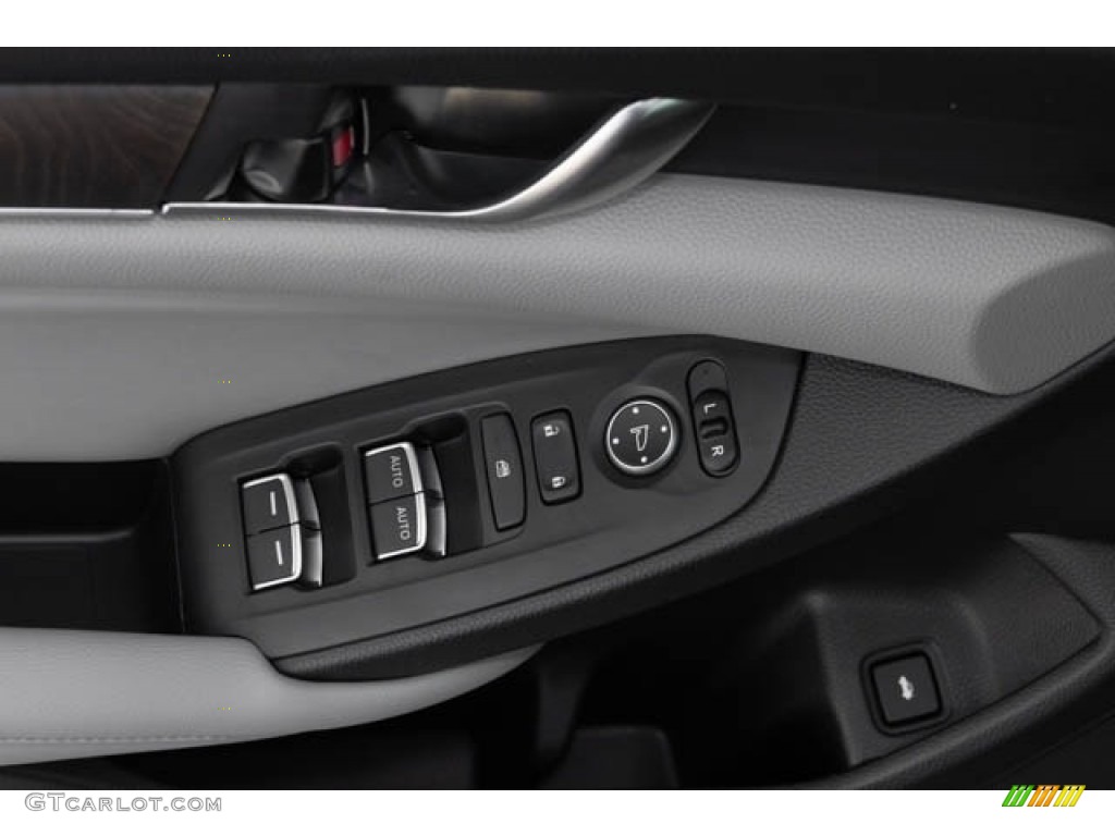 2018 Honda Accord EX Hybrid Sedan Controls Photo #129292570