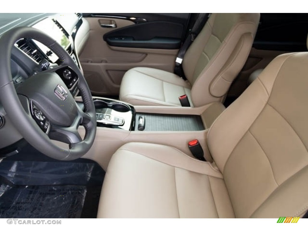 Beige Interior 2019 Honda Pilot Touring Photo #129297648