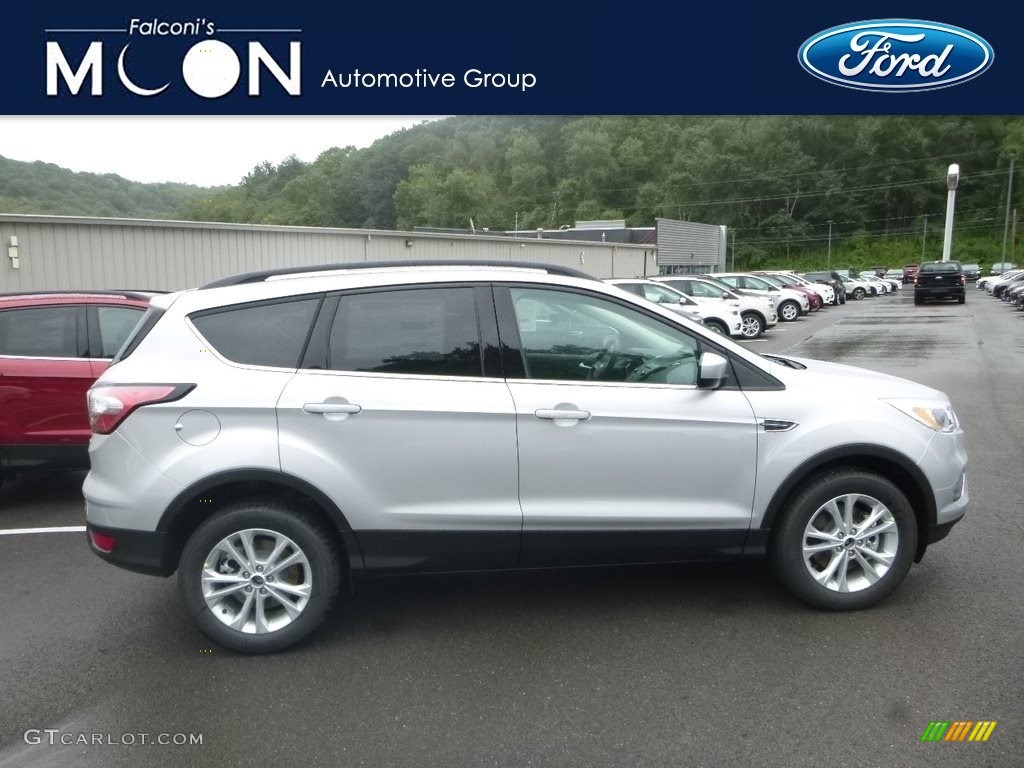 2018 Escape SE 4WD - Ingot Silver / Charcoal Black photo #1