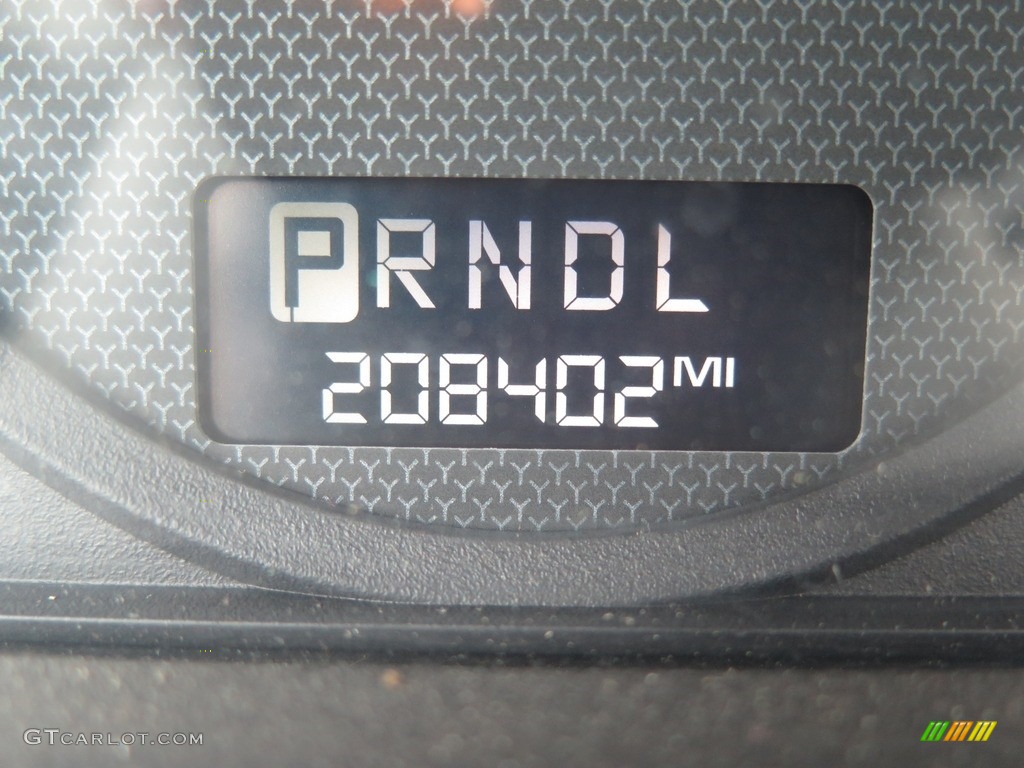 2005 Malibu LS V6 Sedan - White / Gray photo #13
