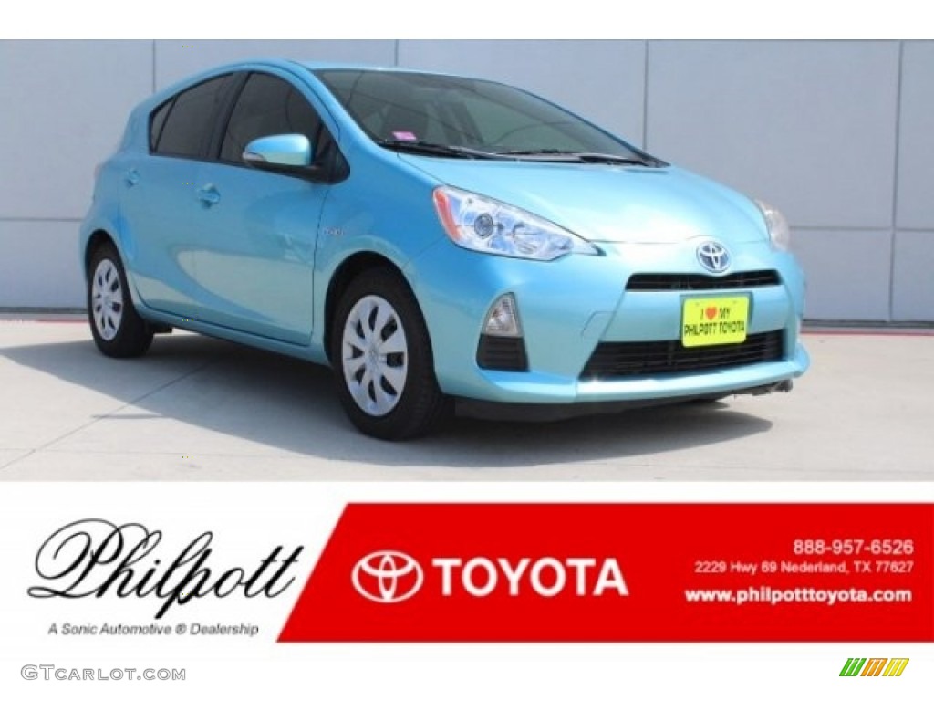 2013 Prius c Hybrid Two - Blue Streak Metallic / Light Blue Gray/Black photo #1