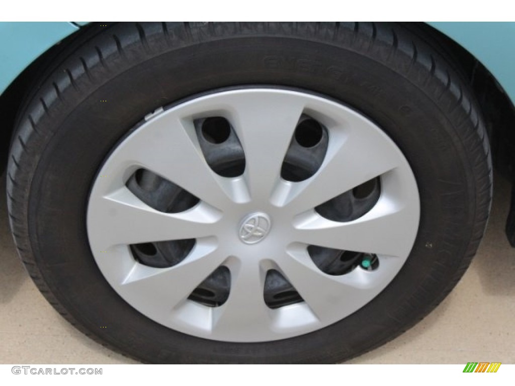2013 Prius c Hybrid Two - Blue Streak Metallic / Light Blue Gray/Black photo #4