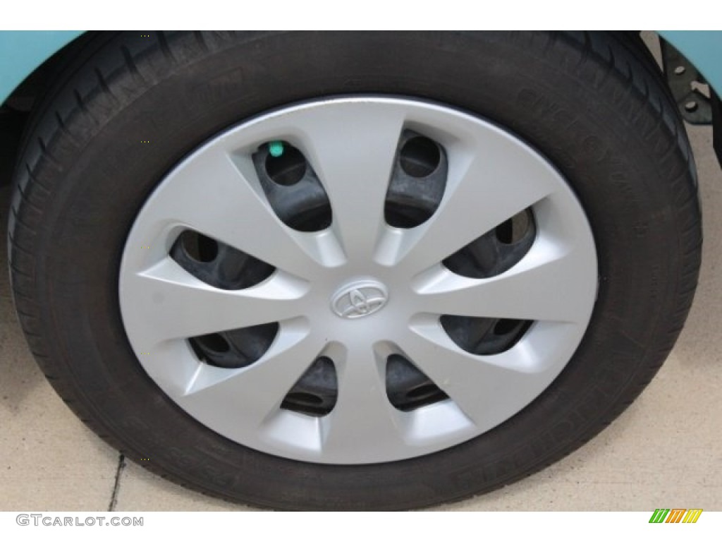 2013 Prius c Hybrid Two - Blue Streak Metallic / Light Blue Gray/Black photo #5