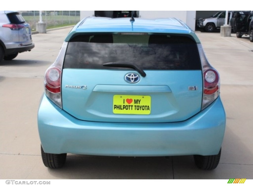 2013 Prius c Hybrid Two - Blue Streak Metallic / Light Blue Gray/Black photo #7