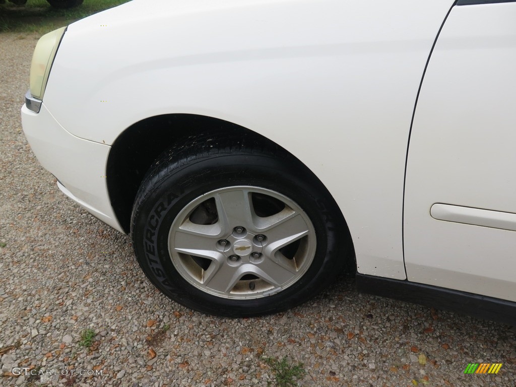 2005 Malibu LS V6 Sedan - White / Gray photo #18