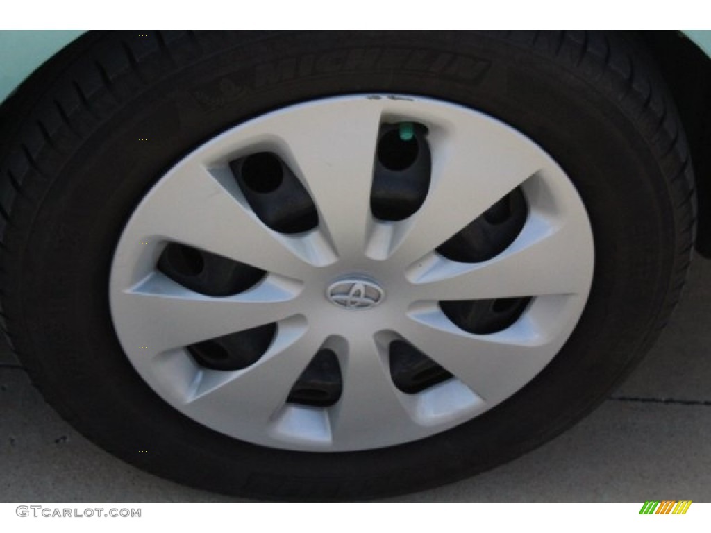 2013 Prius c Hybrid Two - Blue Streak Metallic / Light Blue Gray/Black photo #10