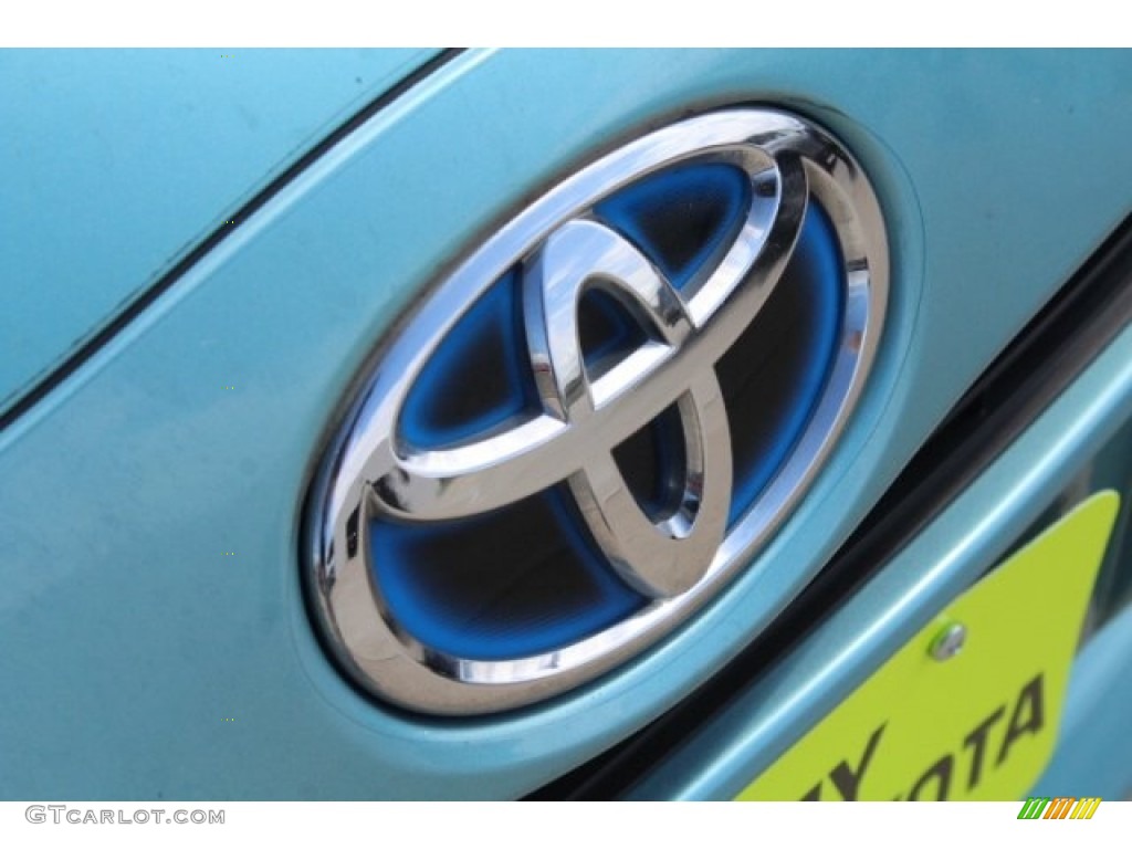 2013 Prius c Hybrid Two - Blue Streak Metallic / Light Blue Gray/Black photo #11