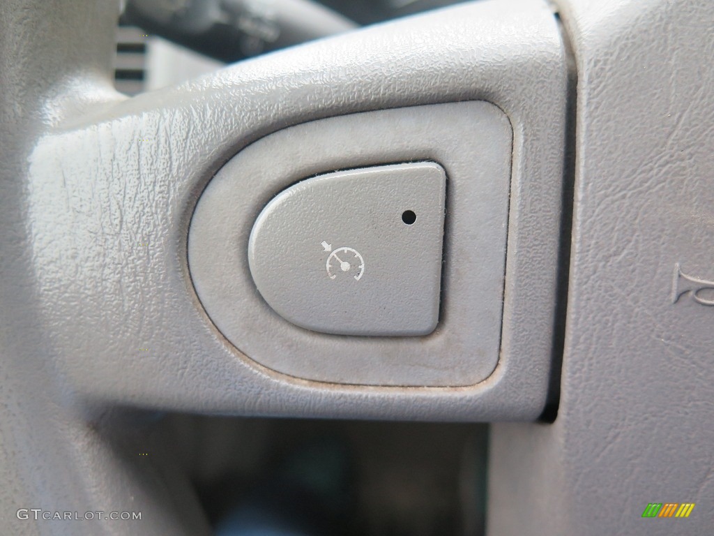 2005 Malibu LS V6 Sedan - White / Gray photo #29
