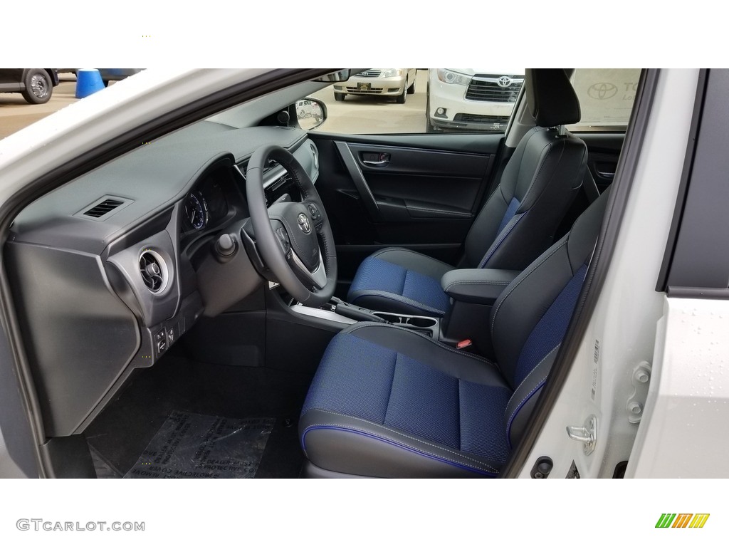 Vivid Blue Interior 2019 Toyota Corolla SE Photo #129304908