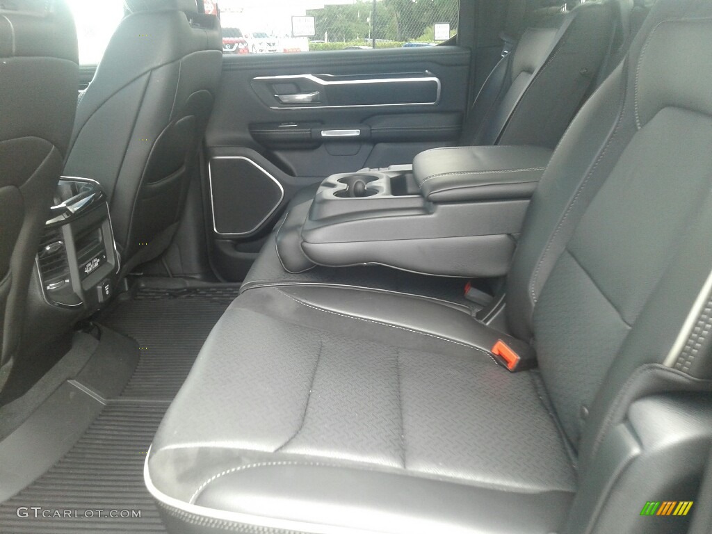 2019 1500 Laramie Crew Cab - Diamond Black Crystal Pearl / Black photo #10