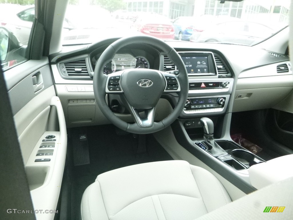 Gray Interior 2019 Hyundai Sonata Limited Photo #129306120